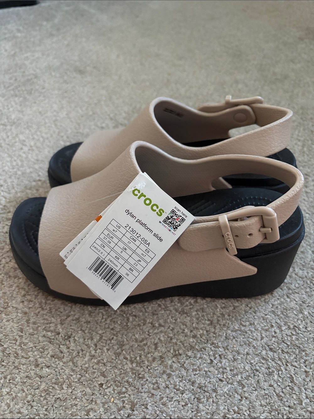CROCS Dylan Platform Slide in Blush and Black